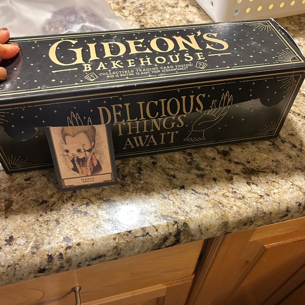 Gideons bakeshop box with trading card